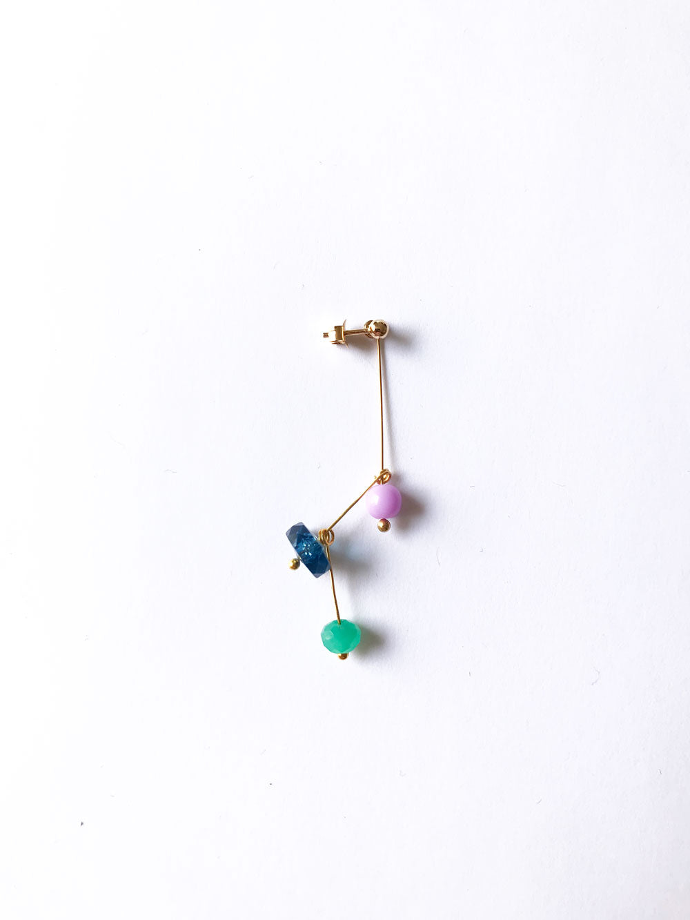 Petite boucle d'oreille "mobile" n°12