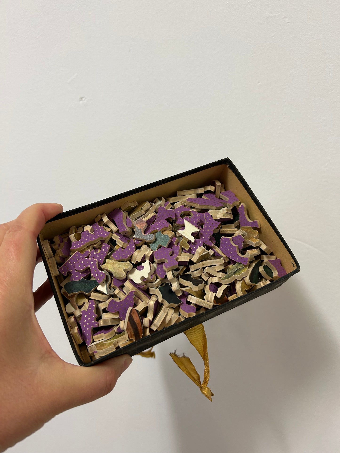 Puzzle ancien en bois; le couronnement de la vierge selon Velasquez