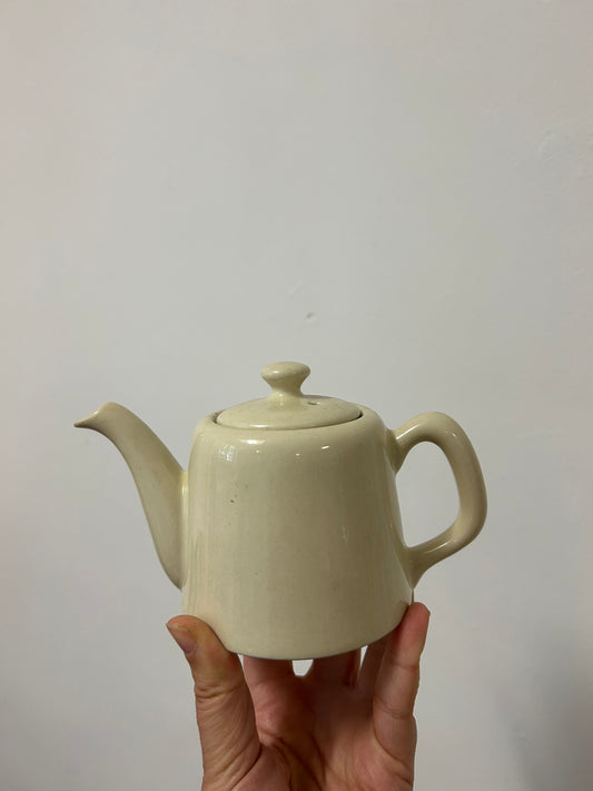 Petite théière années 50
