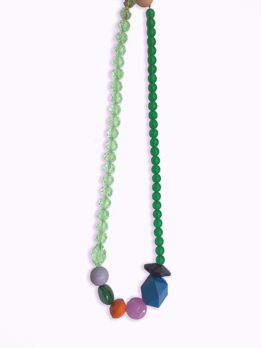 Collier vert grosses perles.