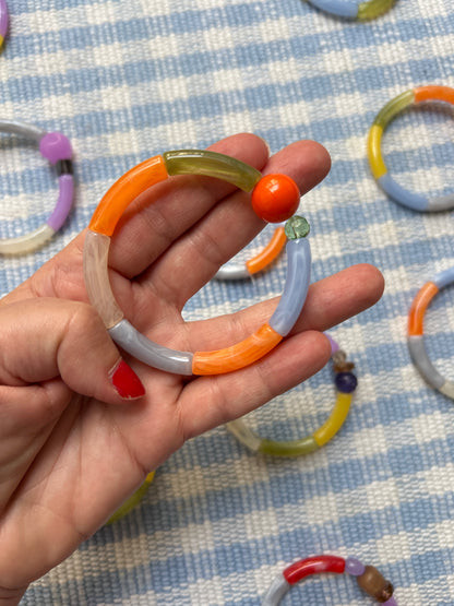 Petits bracelets pièces uniques.