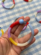Petits bracelets pièces uniques.