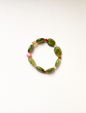 Bracelet petites perles kakies et multicolores