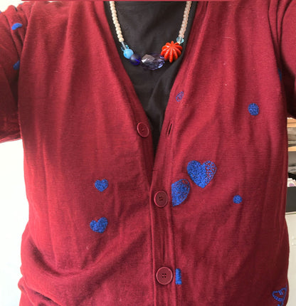 Collier de perles marron et bleues