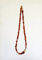 Collier de perles ambre et marron, vue d’ensemble